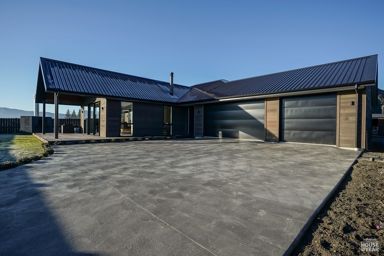 Modern Home Banner Image