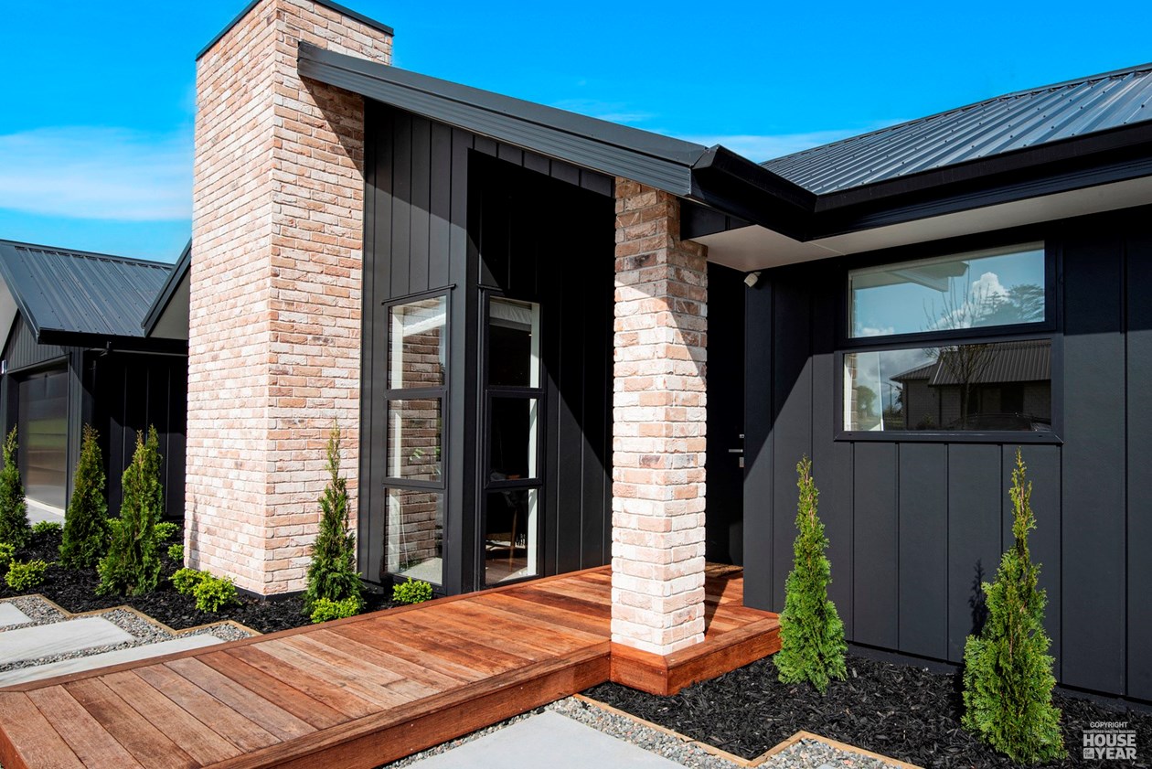 Exterior View of Home Banner Image